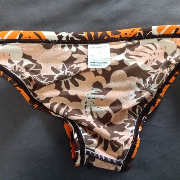 (*) VINTAGE 1" SPEEDO SWIM BRIEF, SIZE 29" (SMALL), ORANGE FLOWERS (Pre-owned) - Picture 6 of 7
